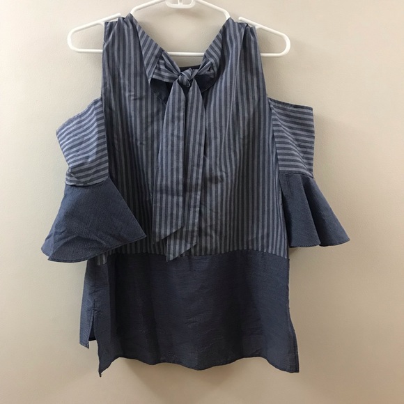 Cold Shoulder Top - Picture 2 of 4